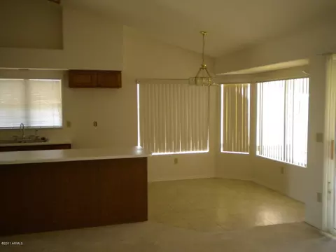 7526 E Hobart Cir, Mesa, AZ 85207 photo 3