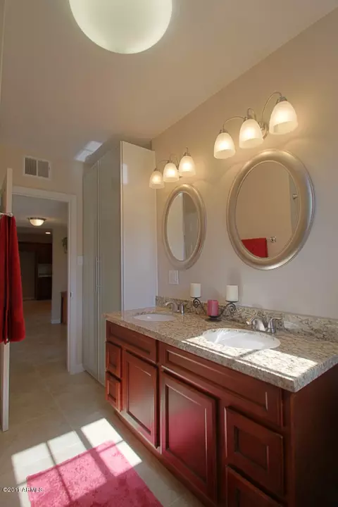 4031 E Cheery Lynn Rd, Phoenix, AZ 85018 photo 17