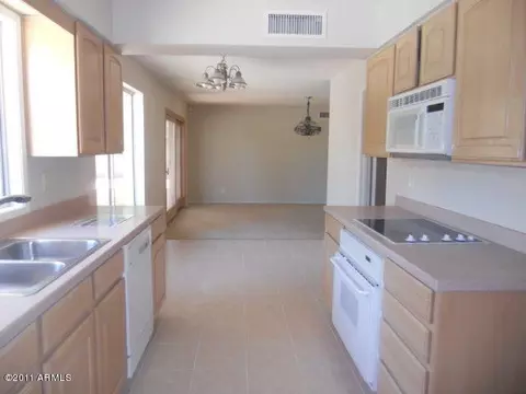 741 E Geneva Dr, Tempe, AZ 85282 photo 5