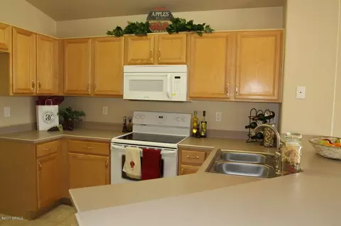 449 W Comstock Ct, Gilbert, AZ 85233 photo 10