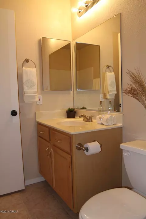 449 W Comstock Ct, Gilbert, AZ 85233 photo 17