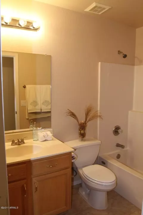 449 W Comstock Ct, Gilbert, AZ 85233 photo 16
