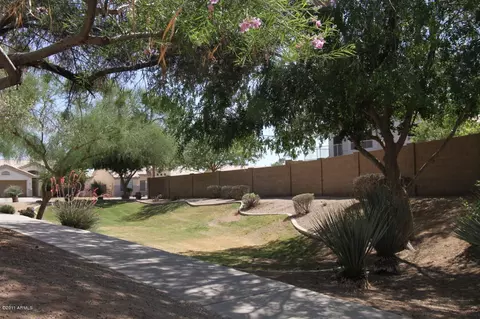 449 W Comstock Ct, Gilbert, AZ 85233 photo 40