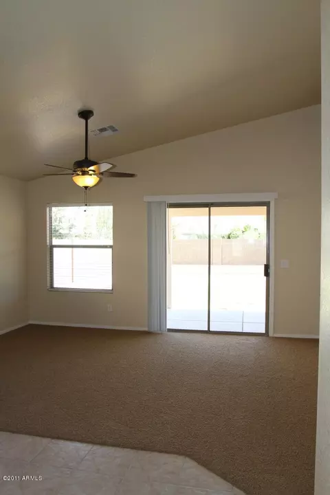 449 W Comstock Ct, Gilbert, AZ 85233 photo 13