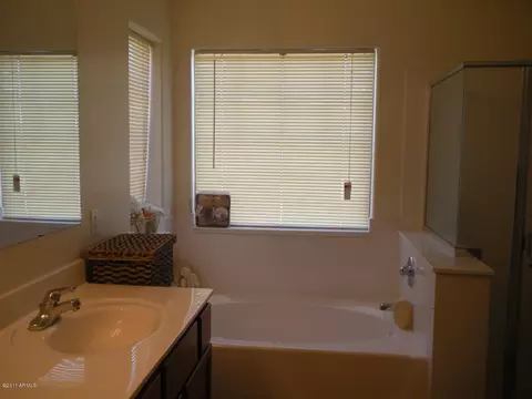 113 E Catclaw St, Gilbert, AZ 85296 photo 8