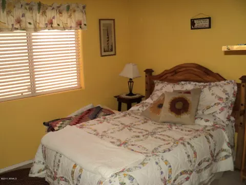 4225 E Graythorn Ave, Phoenix, AZ 85044 photo 11