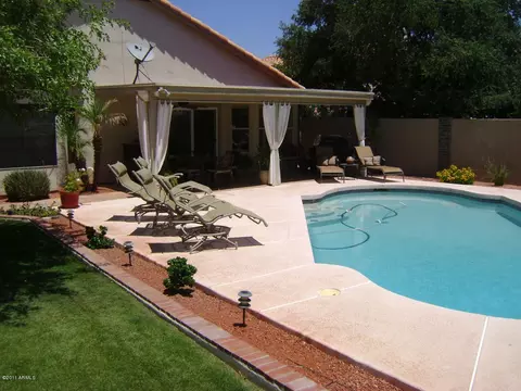 4565 E Thistle Landing Dr, Phoenix, AZ 85044 photo 9