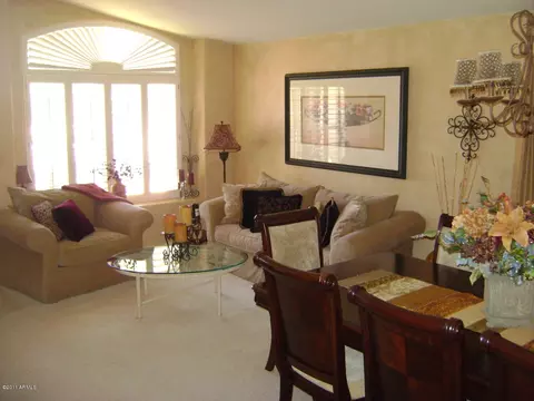 4565 E Thistle Landing Dr, Phoenix, AZ 85044 photo 4