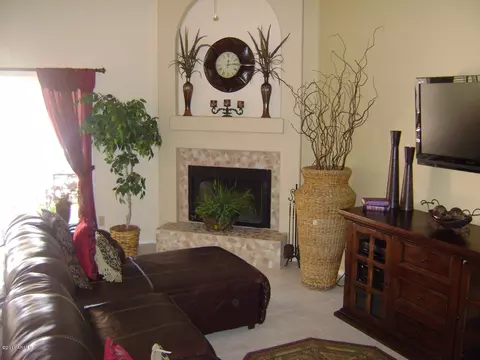 4565 E Thistle Landing Dr, Phoenix, AZ 85044 photo 5