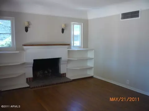 307 E Catalina Dr, Phoenix, AZ 85012 photo 2