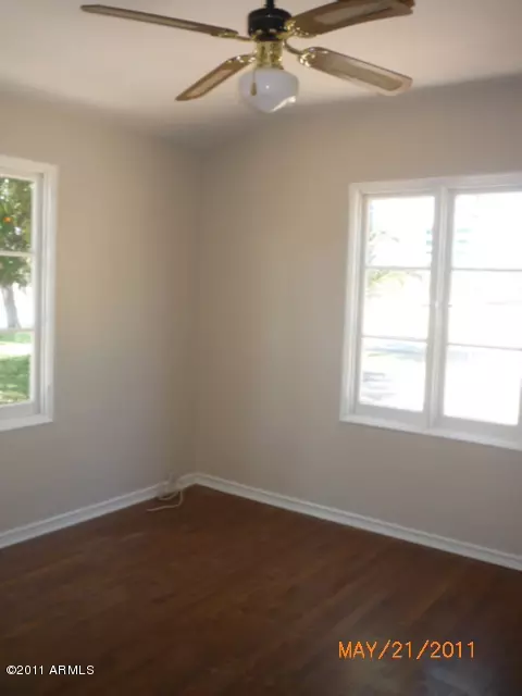 307 E Catalina Dr, Phoenix, AZ 85012 photo 6