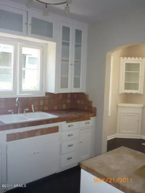 307 E Catalina Dr, Phoenix, AZ 85012 photo 3
