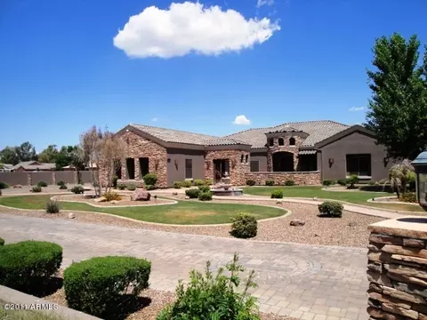 2330 Escondido Pl, Gilbert, AZ 85296 photo 1