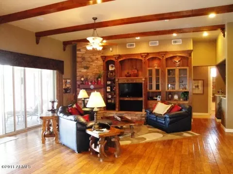 2330 Escondido Pl, Gilbert, AZ 85296 photo 3