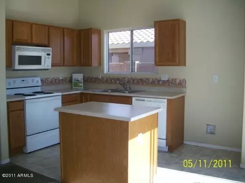 1802 S 82nd Dr, Phoenix, AZ 85043 photo 4