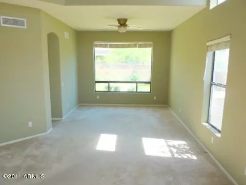 6863 E Portia St, Mesa, AZ 85207 photo 2