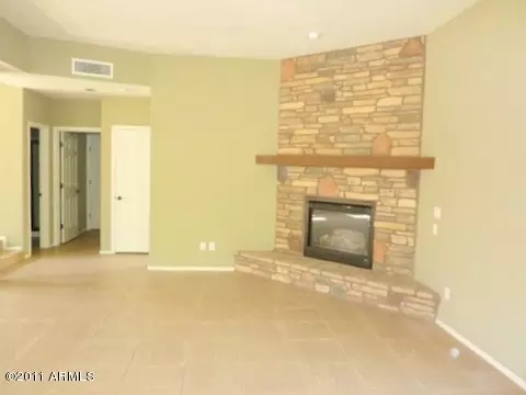 6863 E Portia St, Mesa, AZ 85207 photo 4