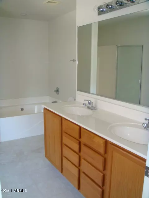 3735 E Betsy Ln, Gilbert, AZ 85296 photo 10