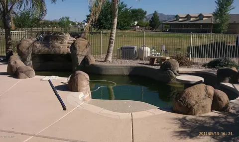 2915 E Superstition Dr, Gilbert, AZ 85297 photo 3