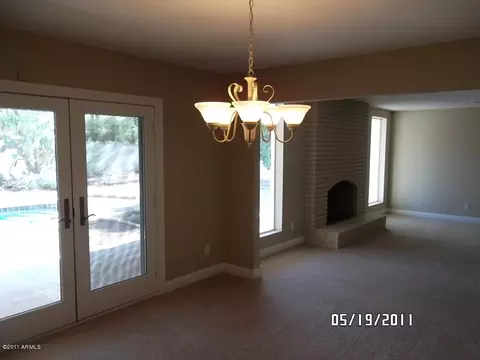 121 E Piping Rock Rd, Phoenix, AZ 85022 photo 6