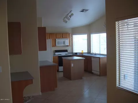2072 E Saratoga St, Gilbert, AZ 85296 photo 5