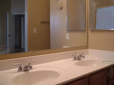 2072 E Saratoga St, Gilbert, AZ 85296 photo 4