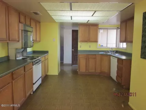 3128 W Hearn Rd, Phoenix, AZ 85053 photo 4