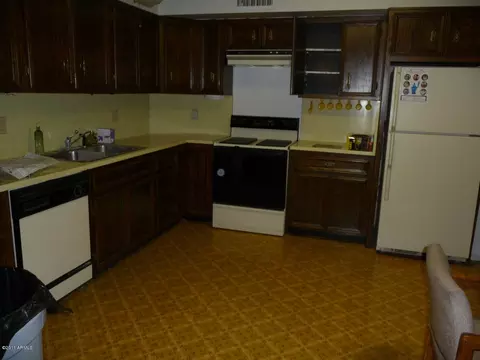 3914 W Cavalier Dr, Phoenix, AZ 85019 photo 2