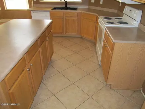 11225 E Prairie Ave, Mesa, AZ 85212 photo 6