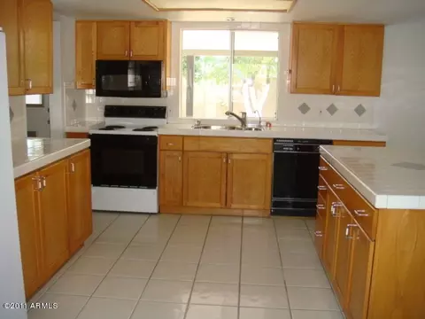 3026 E Lupine Ave, Phoenix, AZ 85028 photo 3