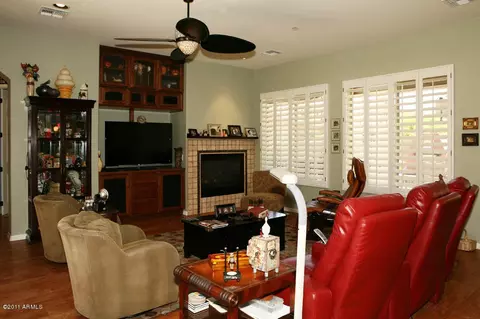 3815 E Parkside Ln, Phoenix, AZ 85050 photo 12