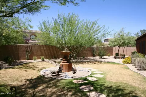 3815 E Parkside Ln, Phoenix, AZ 85050 photo 14