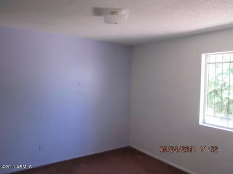 1133 E Desert Dr, Phoenix, AZ 85042 photo 5