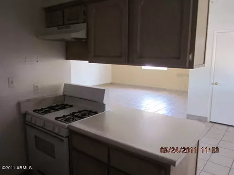 1133 E Desert Dr, Phoenix, AZ 85042 photo 4