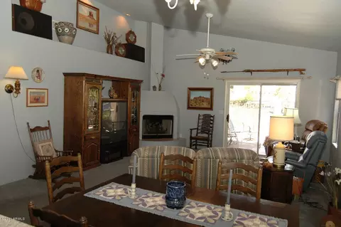 1313 E Sheena Dr, Phoenix, AZ 85022 photo 2