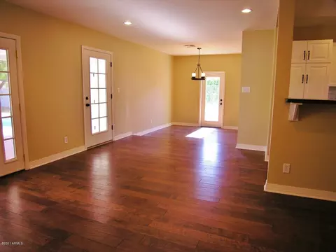 4015 Earll Dr, Phoenix, AZ 85018 photo 7