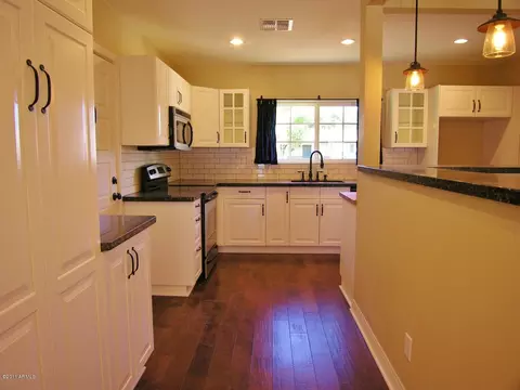 4015 Earll Dr, Phoenix, AZ 85018 photo 2