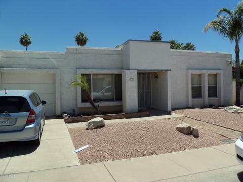 835 E Michelle Dr, Phoenix, AZ 85022 photo 4