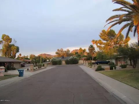 214 E Acapulco Ln, Phoenix, AZ 85022 photo 32