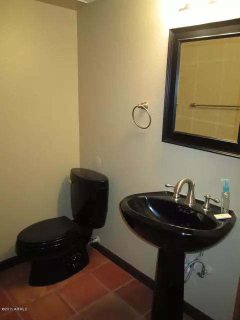 214 E Acapulco Ln, Phoenix, AZ 85022 photo 9