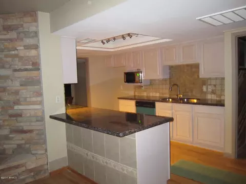 214 E Acapulco Ln, Phoenix, AZ 85022 photo 4