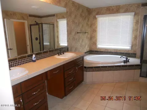2208 E Pecan Rd, Phoenix, AZ 85040 photo 4
