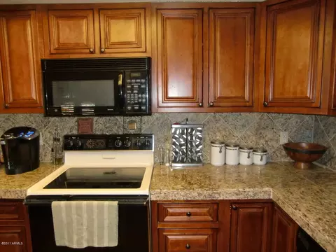 421 W Fellars Dr, Phoenix, AZ 85023 photo 6