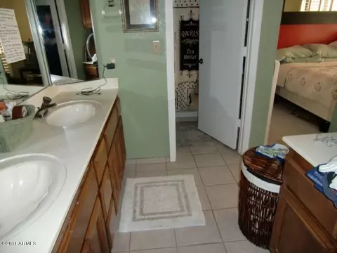 421 W Fellars Dr, Phoenix, AZ 85023 photo 9