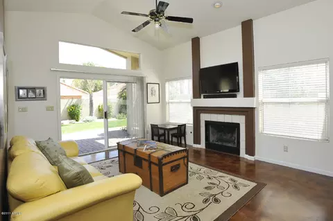 4130 E Mercer Ln, Phoenix, AZ 85028 photo 6