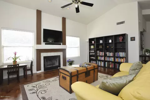 4130 E Mercer Ln, Phoenix, AZ 85028 photo 7