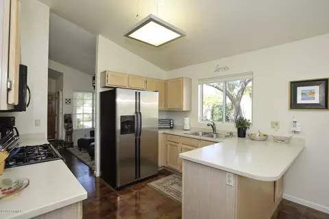 4130 E Mercer Ln, Phoenix, AZ 85028 photo 9