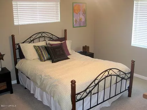 3733 E Clarendon Ave, Phoenix, AZ 85018 photo 9
