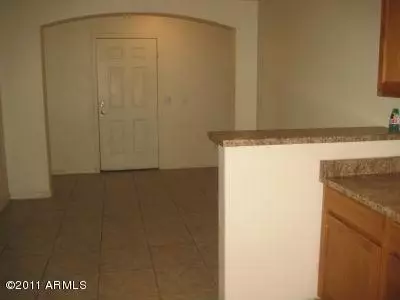 2556 E Southgate Ave, Phoenix, AZ 85040 photo 7