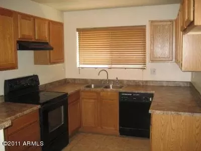 2556 E Southgate Ave, Phoenix, AZ 85040 photo 6